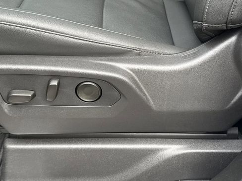 Used 2024 GMC Sierra 1500 SLT w/ SLT Premium Plus Package image 18