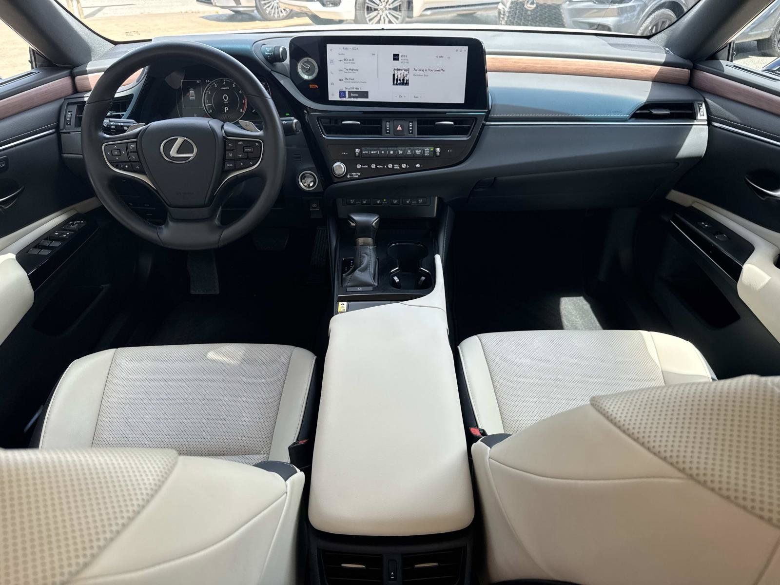 Used 2025 Lexus ES 350 w/ Premium Package FWD image 21