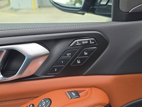 New 2026 BMW X7 M60i image 20