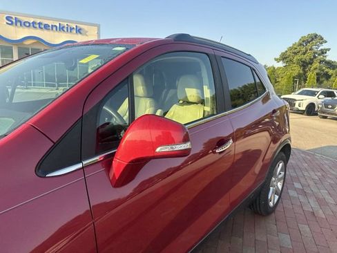 Used 2017 Buick Encore Premium w/ Experience Buick Package FWD image 5