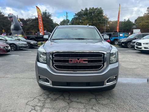 Used 2018 GMC Yukon SLT image 3