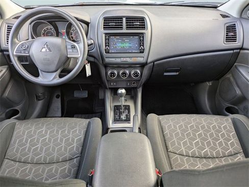 Used 2025 Mitsubishi Outlander Sport ES image 15