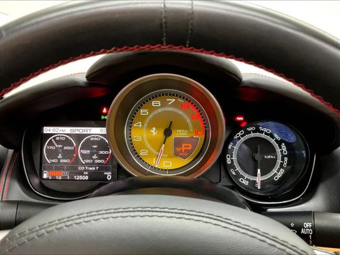 Used 2013 Ferrari California RWD image 27