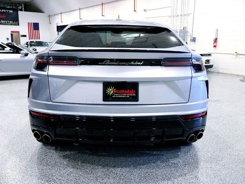 Used 2022 Lamborghini Urus AWD/4WD image 14