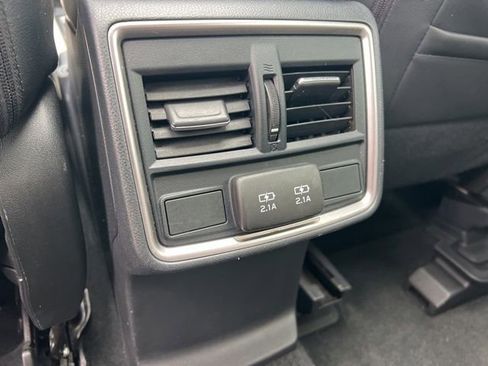 Used 2021 Subaru Forester Limited w/ Popular Package #3 image 31