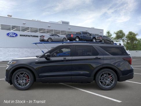 New 2026 Ford Explorer ST-Line w/ ST-Line Street Pack AWD/4WD image 3