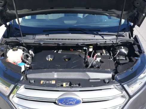 Used 2017 Ford Edge Titanium w/ Technology Package FWD image 21