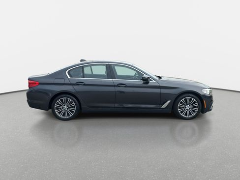Used 2019 BMW 530i xDrive w/ Convenience Package image 4