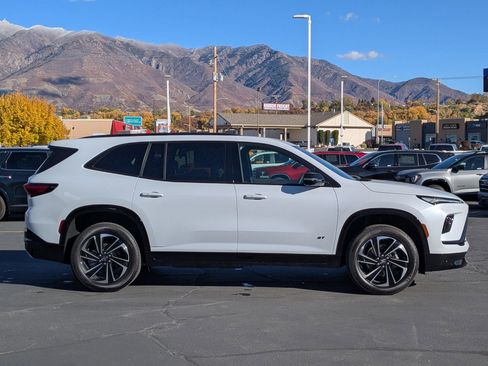 New 2026 Buick Enclave Sport Touring w/ Power Package image 2