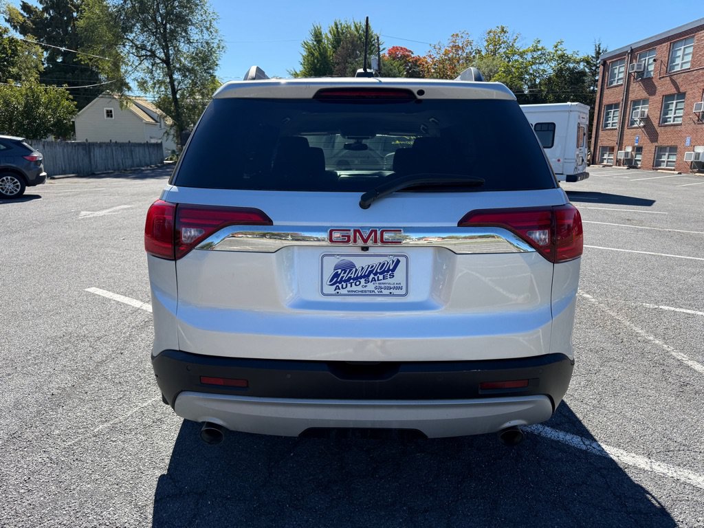 Used 2017 GMC Acadia SLE w/ Driver Alert Package I AWD/4WD image 4