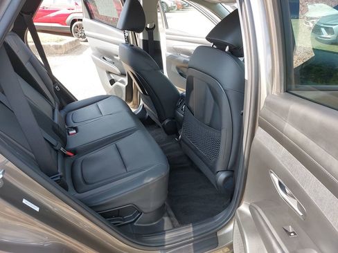 Certified 2025 Hyundai Tucson SEL AWD/4WD image 11