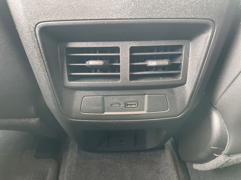 Used 2023 Chevrolet Colorado LT w/ LT Convenience Package III image 19