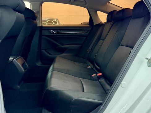 Used 2018 Honda Accord LX image 10