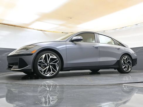 Certified 2024 Hyundai Ioniq 6 SEL AWD/4WD image 30