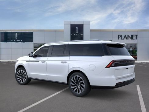 New 2026 Lincoln Navigator L Black Label AWD/4WD image 4