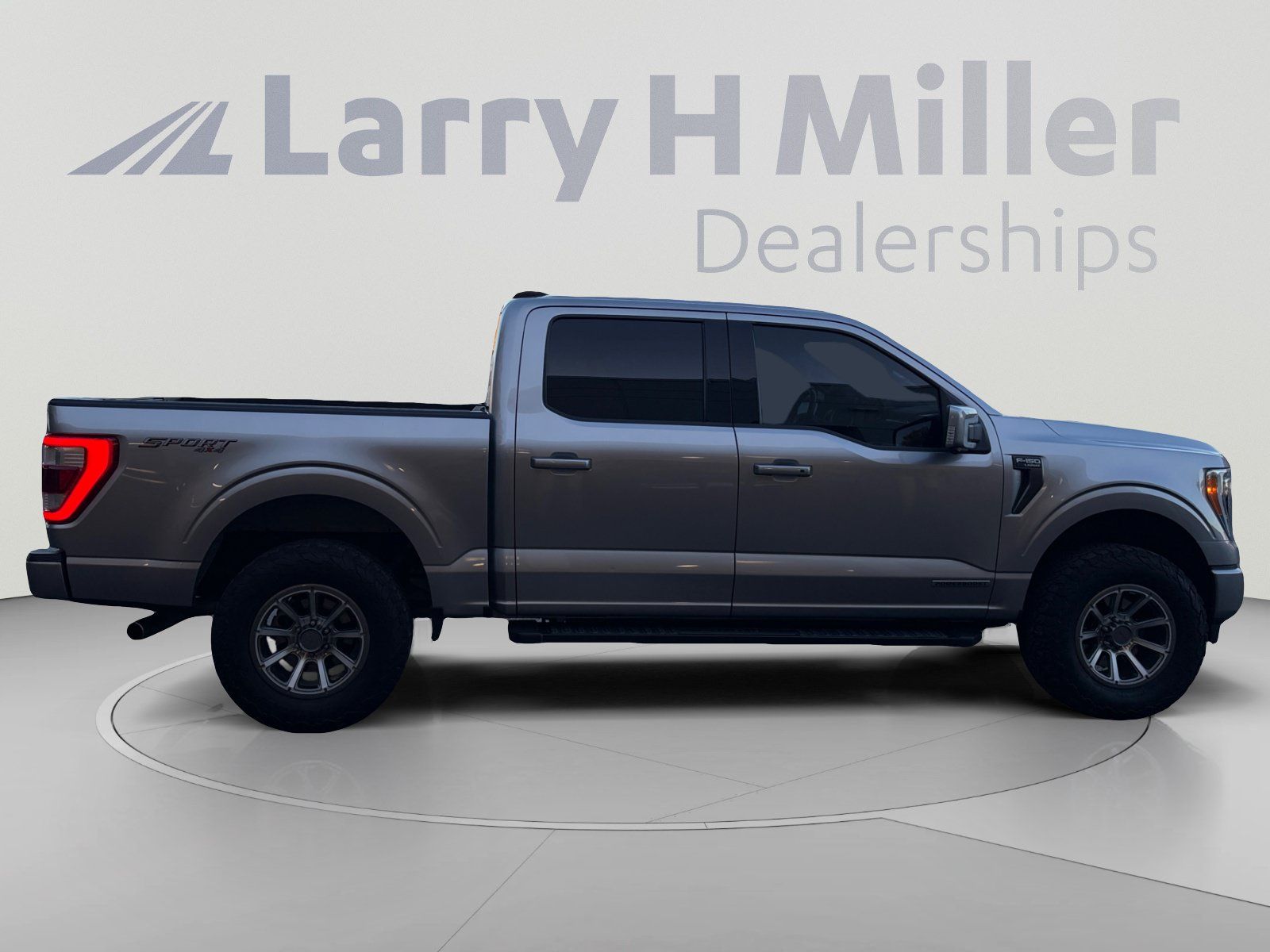 Used 2021 Ford F150 Lariat AWD/4WD image 6