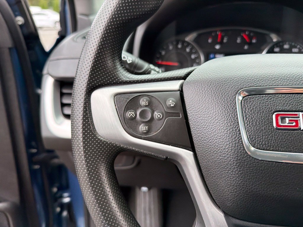 Used 2024 GMC Terrain SLE AWD/4WD image 15