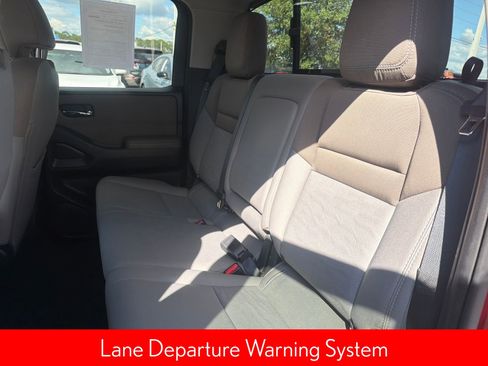 Used 2023 Nissan Frontier SV w/ SV Convenience Package image 23