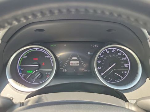 Used 2021 Toyota Camry XLE image 17