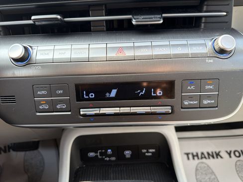 Used 2024 Hyundai Kona SEL AWD/4WD image 21