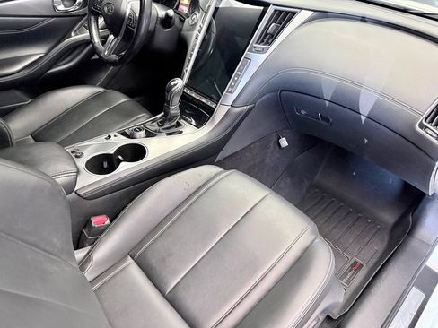 Used 2019 INFINITI Q60 3.0t Luxe AWD/4WD image 11