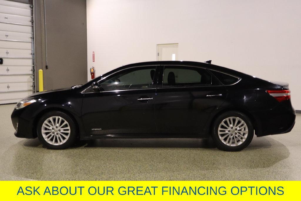 Used 2013 Toyota Avalon Limited FWD image 5
