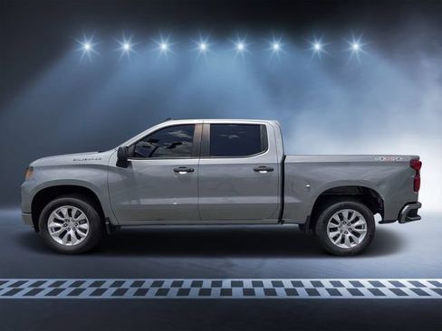 Used 2023 Chevrolet Silverado 1500 Custom AWD/4WD image 6