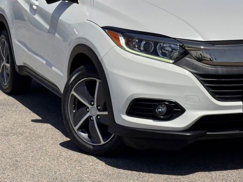 Used 2021 Honda HR-V EX-L image 4