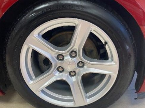 Used 2018 Chevrolet Camaro LT w/ Technology Package image 28