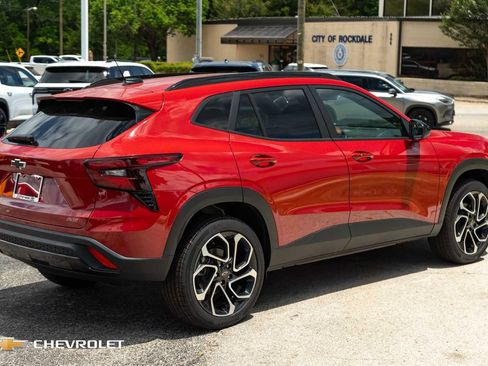New 2026 Chevrolet Trax RS FWD image 6