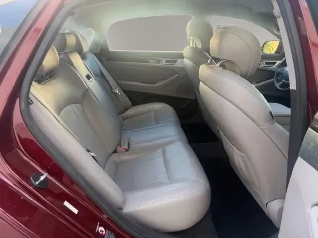 Used 2017 Genesis G80 3.8 RWD image 13