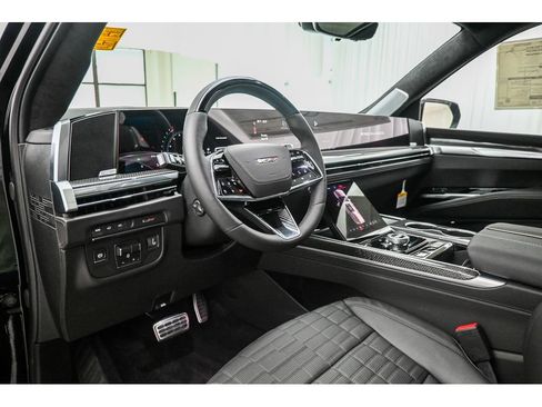 New 2026 Cadillac Escalade V w/ LPO, ONYX Package AWD/4WD image 25