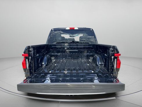 Used 2025 Ford F150 Lightning XLT image 38