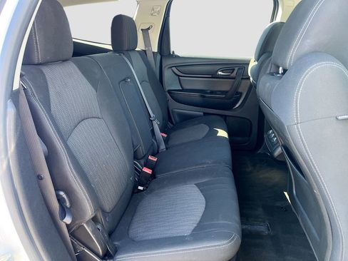 Used 2017 Chevrolet Traverse LT image 26