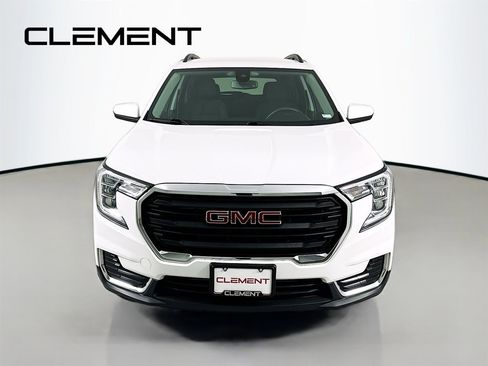 Used 2022 GMC Terrain SLE w/ Driver Convenience Package AWD/4WD image 3