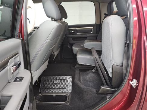 Used 2019 RAM 1500 Big Horn image 30