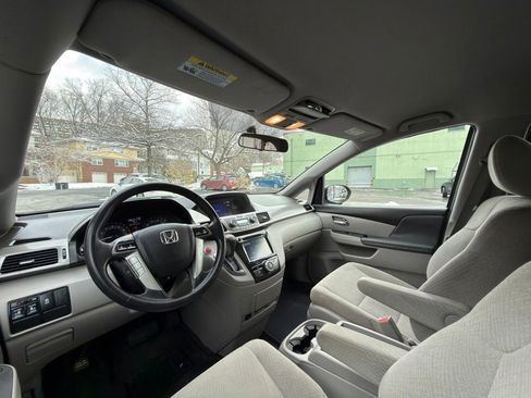 Used 2016 Honda Odyssey EX image 28