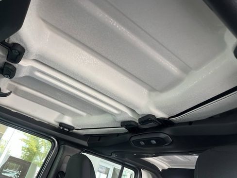 New 2025 Jeep Gladiator Mojave w/ Convenience Group image 26