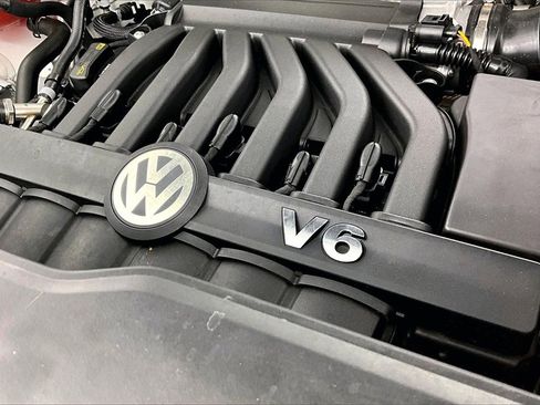 Used 2021 Volkswagen Atlas SEL Premium image 35