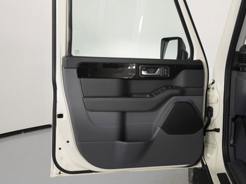 New 2025 INEOS Grenadier Fieldmaster Edition image 10