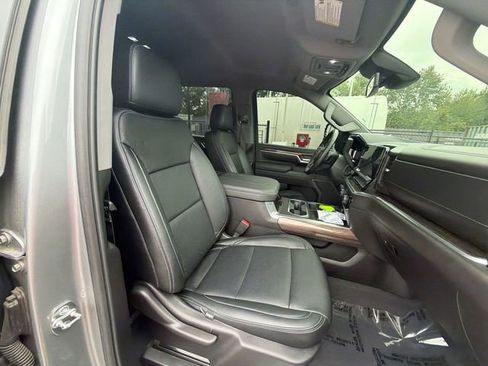 Used 2025 Chevrolet Silverado 2500 LT w/ Trail Boss Package AWD/4WD image 23