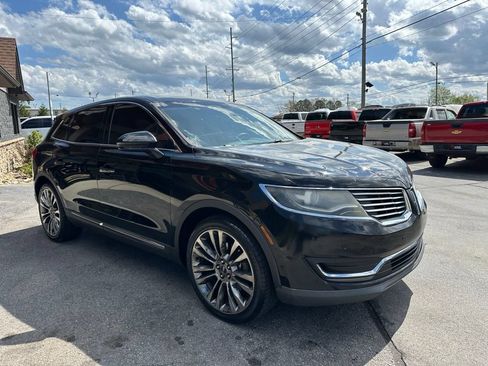 Used 2016 Lincoln MKX Reserve w/ Technology Package FWD image 12
