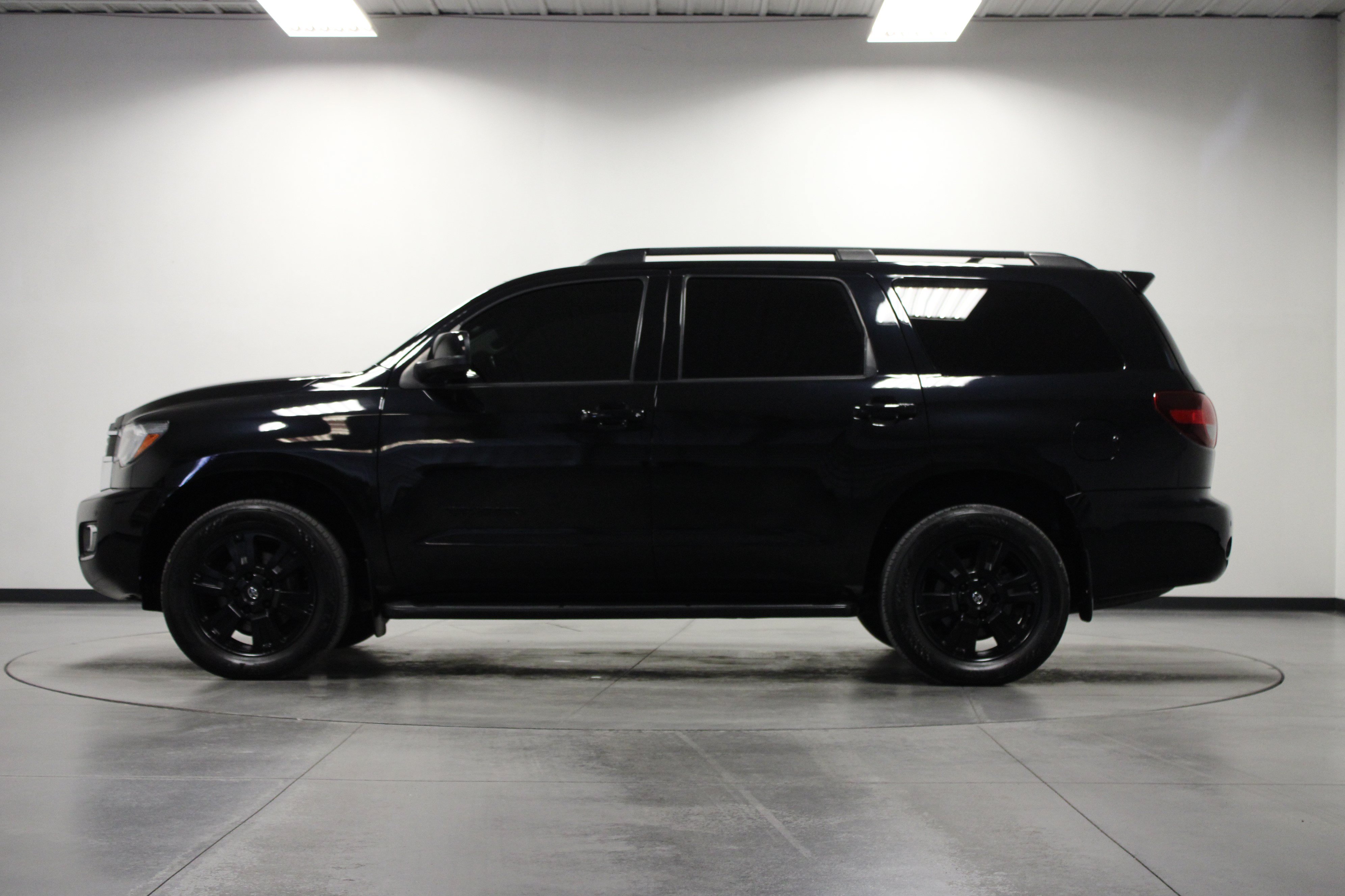 Used 2021 Toyota Sequoia TRD Sport w/ TRD Sport Premium Package AWD/4WD image 7
