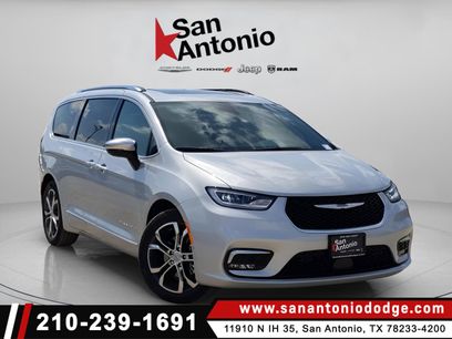New 2026 Chrysler Pacifica Pinnacle