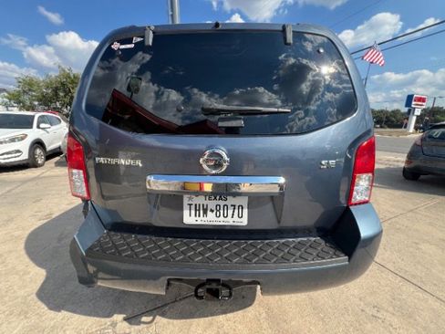 Used 2008 Nissan Pathfinder SE w/ Premium Pkg image 6
