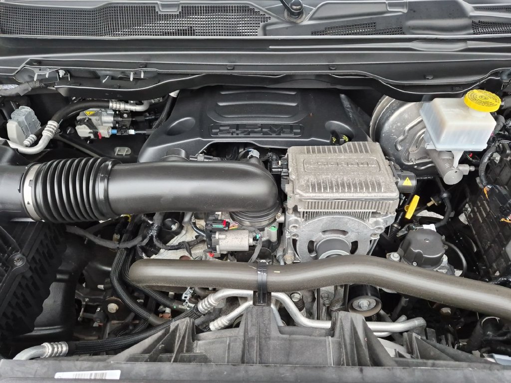 Used 2023 RAM 1500 Limited AWD/4WD image 32