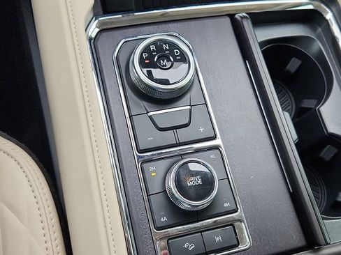 Used 2024 Ford Expedition Max Platinum image 26