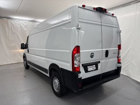 Used 2025 RAM ProMaster 2500 w/ Convenience Group FWD image 13