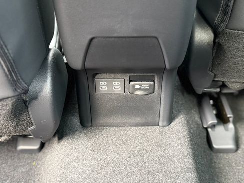 New 2026 Toyota Prius Plug-In Hybrid image 8