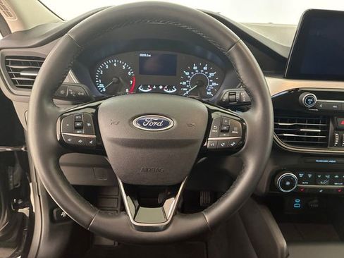 Used 2022 Ford Escape SE w/ Cold Weather Package image 22